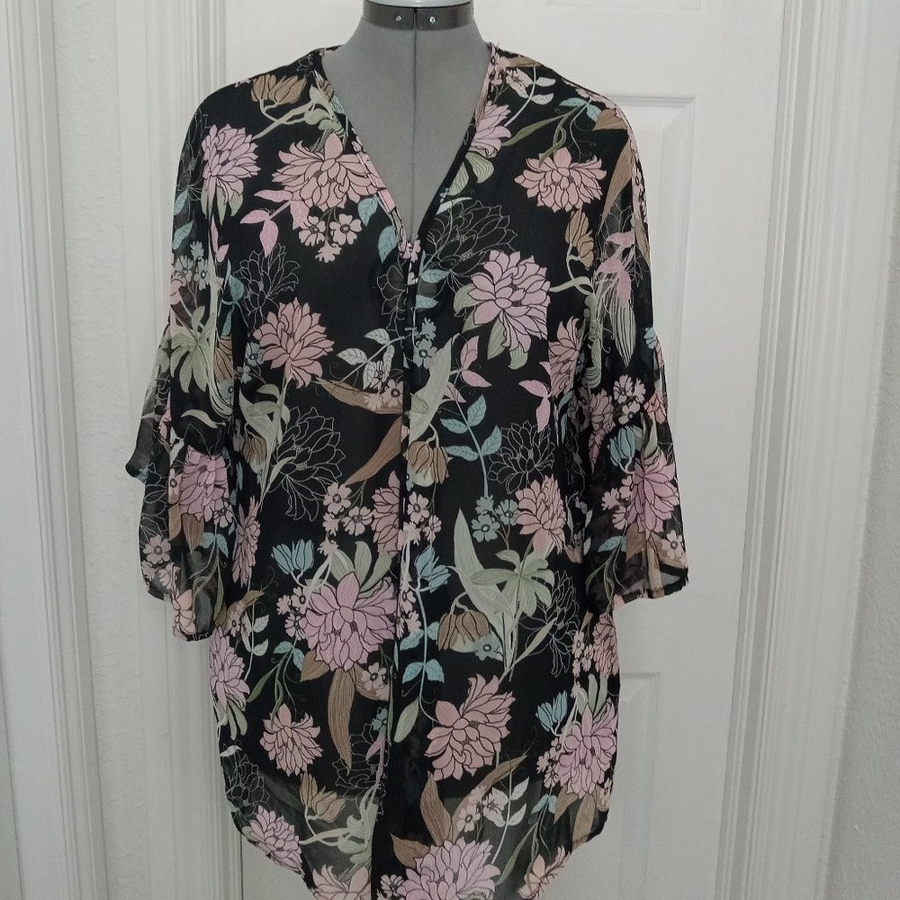 CURE floral kimono